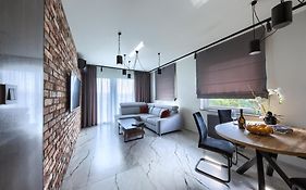Small Venice Apartments